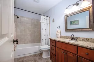 203 Amesbury Cir, Sun City Center, FL 33573 - Photo 27