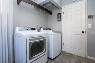 203 Amesbury Cir, Sun City Center, FL 33573 - Photo 29