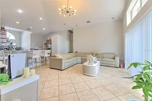 4639 Pointe O Woods Dr, Wesley Chapel, FL 33543 - Photo 3