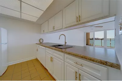 450 S Gulfview Boulevard #208, Clearwater Beach, FL 33767 - Photo 23