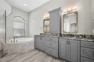 4777 Edge Park Dr, Oldsmar, FL 34677 - Photo 29