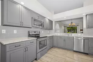 4777 Edge Park Dr, Oldsmar, FL 34677 - Photo 19