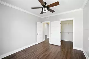 5304 Bay Club Cir, Tampa, FL 33607 - Photo 15