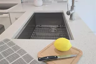 3466 Sutton Pl, Palm Harbor, FL 34684 - Photo 25