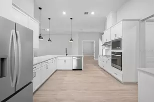 3836 Saddle Hl Trl, Fruitland Park, FL 34731 - Photo 5