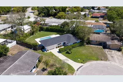 259 Mineola Drive E, Belleair Bluffs, FL 33770 - Photo 35
