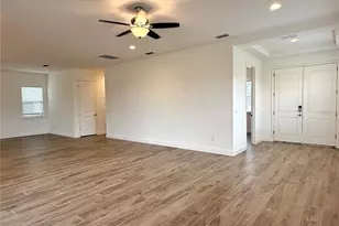 5298 Buttonsage Dr, Saint Cloud, FL 34772 - Photo 3