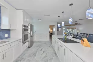 538 Lillian Dr, Madeira Beach, FL 33708 - Photo 15