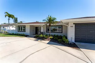 405 Buttonwood Ln, Largo, FL 33770 - Photo 13