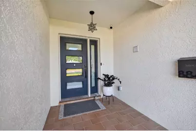 8848 Sunlit Cove Drive NE, Saint Petersburg, FL 33702 - Photo 9