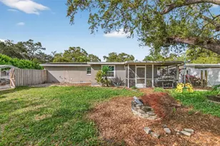 2846 Huntington Dr, Largo, FL 33771 - Photo 29