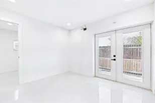 1778 New Hampshire Ave NE, Saint Petersburg, FL 33703 - Photo 41