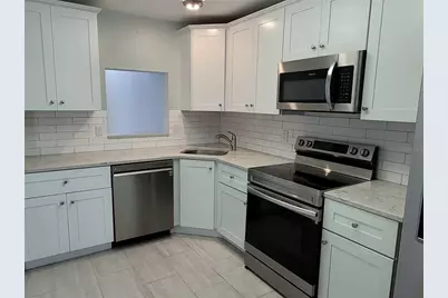 729 Capri Isles Boulevard #216, Venice, FL 34292 - Photo 3