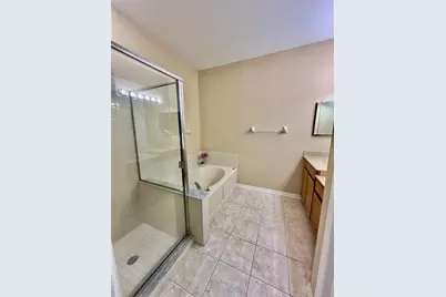 10222 Devonshire Lake Drive, Tampa, FL 33647 - Photo 15