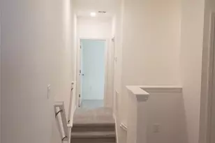 34218 Rogallo Ln, Wesley Chapel, FL 33545 - Photo 5