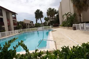 3836 N Lake Dr, Tampa, FL 33614 - Photo 15