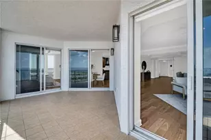 300 Beach Dr NE, Saint Petersburg, FL 33701 - Photo 29