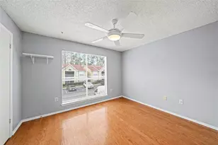 9481 Highland Oak Dr, Tampa, FL 33647 - Photo 15