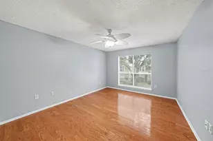 9481 Highland Oak Dr, Tampa, FL 33647 - Photo 9