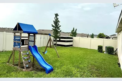 7749 Broad Point Drive, Zephyrhills, FL 33540 - Photo 17