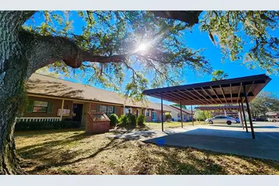 35140 Whispering Oaks Boulevard, Dade City, FL 33523 - Photo 3