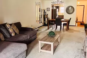 35140 Whispering Oaks Blvd, Dade City, FL 33523 - Photo 9