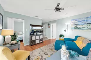 237 Sea Horse Dr SE, Saint Petersburg, FL 33705 - Photo 7