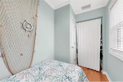 237 Seahorse Drive SE #H, Saint Petersburg, FL 33705 - Photo 17