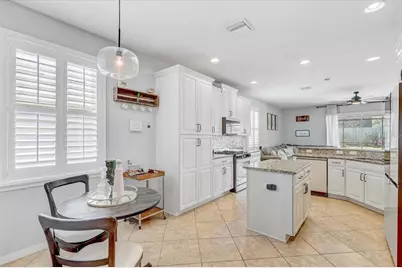 11118 Foster Carriage Road, Lithia, FL 33547 - Photo 13