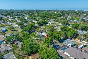 9880 W Bay St, Seminole, FL 33776 - Photo 63