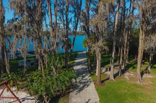 5215 Corvette Dr, Tampa, FL 33624 - Photo 29