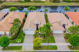 4908 Grand Banks Dr, Wimauma, FL 33598 - Photo 31