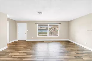 12088 70th Ave, Seminole, FL 33772 - Photo 11