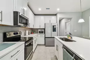 18053 Turning Leaf Cir, Land O Lakes, FL 34638 - Photo 15