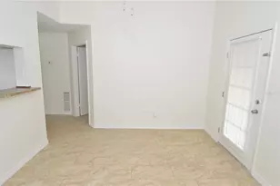 8641 Fancy Finch Dr, Tampa, FL 33614 - Photo 21