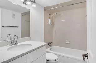 7405 Bay Island Dr S, South Pasadena, FL 33707 - Photo 17