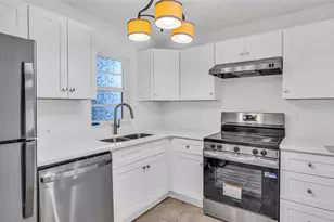 7405 Bay Island Dr S, South Pasadena, FL 33707 - Photo 7