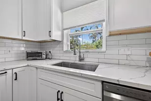 6410 14th St N, Saint Petersburg, FL 33702 - Photo 15