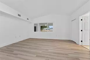 695 Sunset Dr, Tarpon Springs, FL 34689 - Photo 15