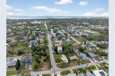 695 Sunset Dr, Tarpon Springs, FL 34689 - Photo 23