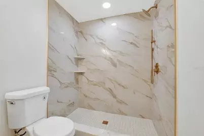 695 Sunset Dr, Tarpon Springs, FL 34689 - Photo 17