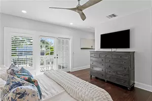 12 S Treasure Dr, Tampa, FL 33609 - Photo 39