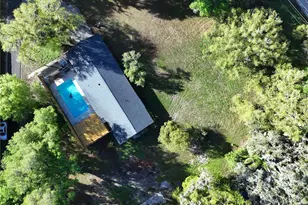 17902 Burnside Rd, Lutz, FL 33548 - Photo 57