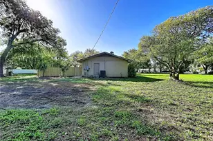 17902 Burnside Rd, Lutz, FL 33548 - Photo 5