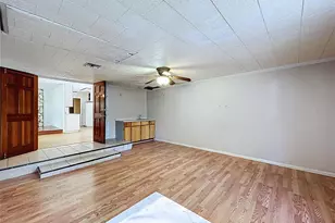 17902 Burnside Rd, Lutz, FL 33548 - Photo 9
