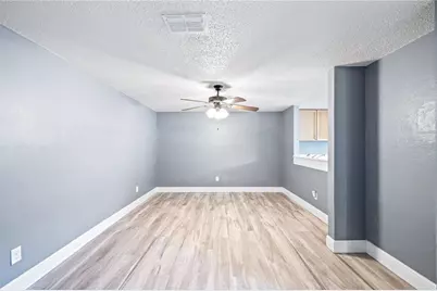5169 Puritan Circle, Tampa, FL 33617 - Photo 5
