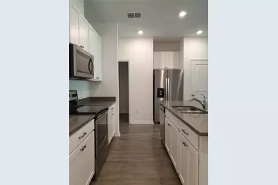 15050 Blue Quaker Place, Tampa, FL 33613 - Photo 5