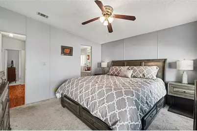 7123 Siesta Street, Zephyrhills, FL 33541 - Photo 13