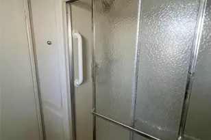 605 Queen Palm St, Largo, FL 33778 - Photo 29