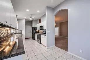 920 Villeroy Greens Dr, Sun City Center, FL 33573 - Photo 33